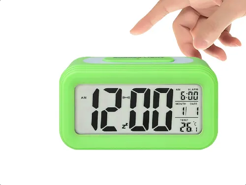 D_NQ_NP_600771-MLA87982200235_072025-O.webp Reloj despertador digital sensor luz Genérica DESPER02 color blanco
