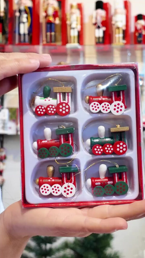 D_NQ_NP_744270-MLA94286354035_102025-F.jpg Adorno Navideño Locomotora Decoracion De Madera Colgante X6