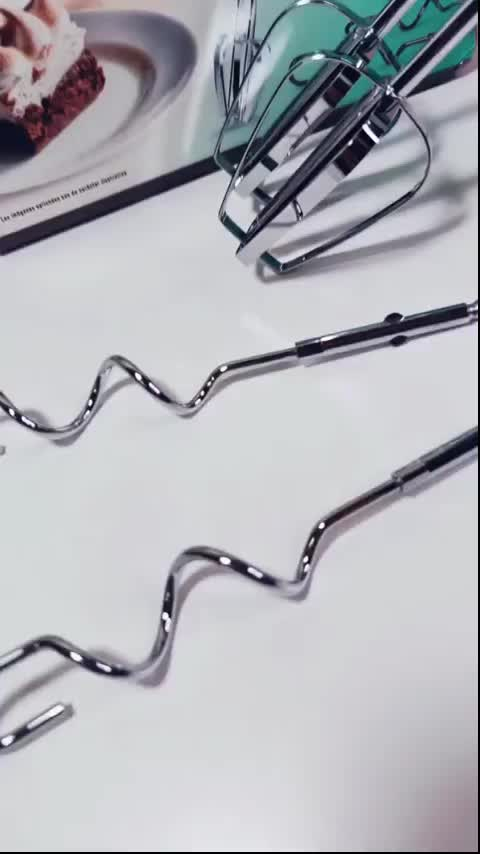 D_NQ_NP_756542-MLA86473951930_062025-F.jpg Batidora De Mano Amasadora Electrica 7 Velocidades + Turbo Blanco 50 60 Hz