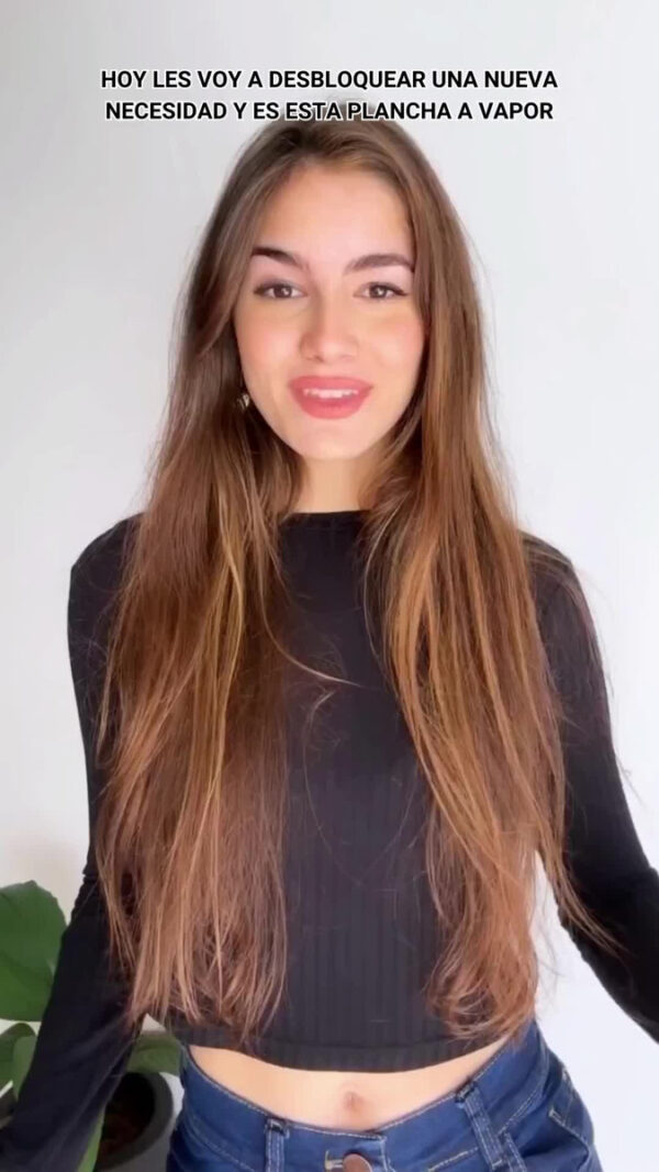 Vaporizador De Prendas Atma Gs2200pi Plancha Vertical Color Blanco