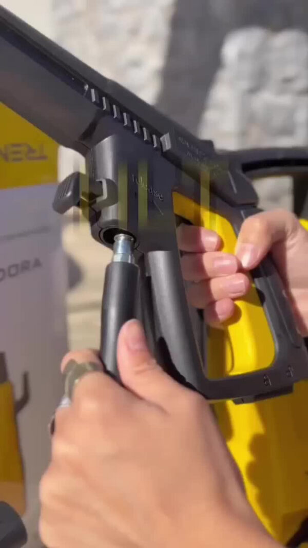 D_NQ_NP_840179-MLA84318384940_052025-F.jpg Hidrolavadora Electrica Trent HLT307 1400W Alta presion 1600 Psi 110 Bar con Accesorios