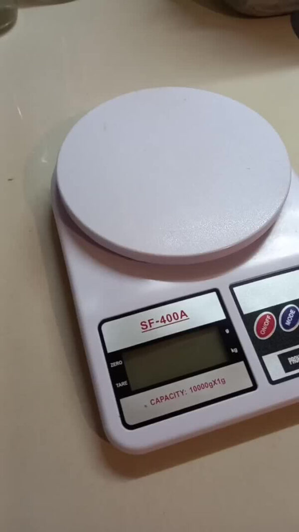 D_NQ_NP_884083-MLA75431142405_032024-F.jpg Balanza de cocina digital SQ Cozinha SF-400 pesa hasta 10kg Blanco