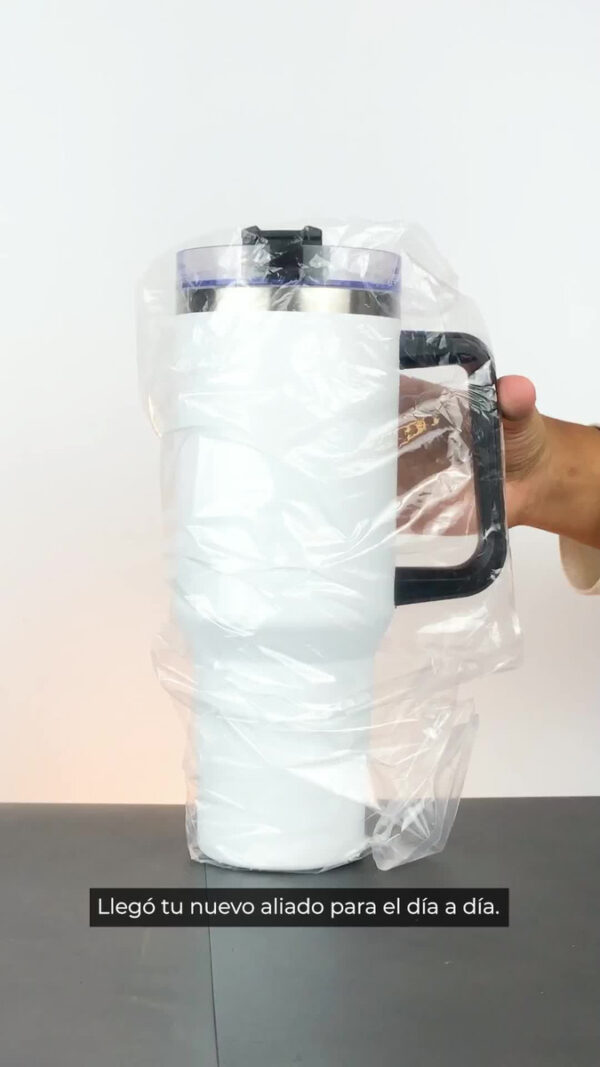 D_NQ_NP_911030-MLA83529883162_042025-F.jpg Vaso Térmico 1.2lt Dakota Acero Inoxidable Con Tapa Sorbete Color Blanco